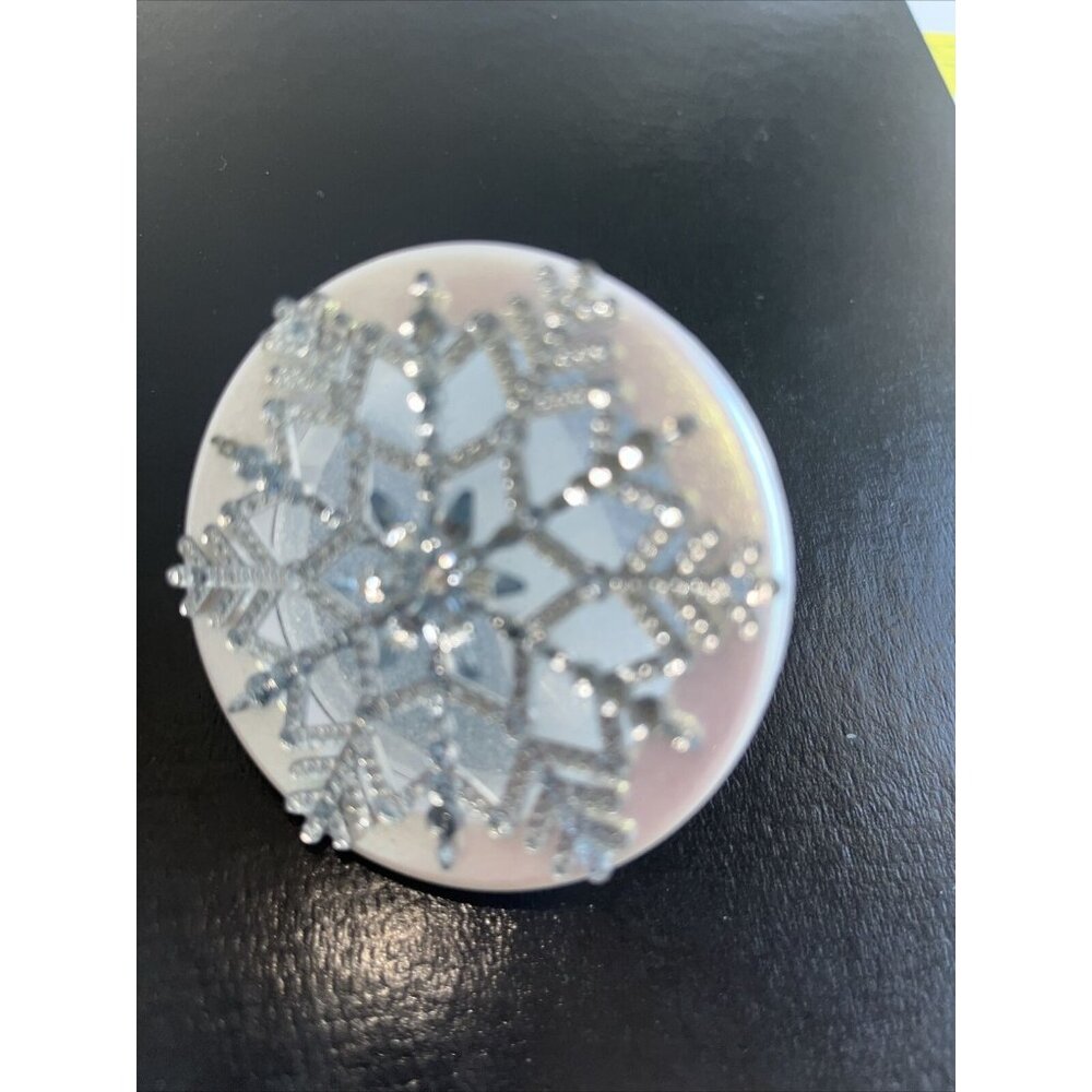 Bath & Body Works Blue Snowflake Scentportable Car Air Freshener Visor Clip